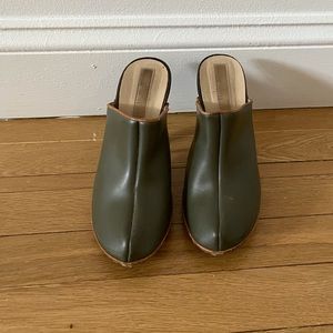 Vintage Michael Kors high heel clog size 7.